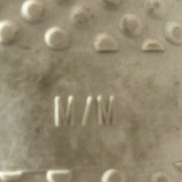 striped slippers - Picture 4 of 4